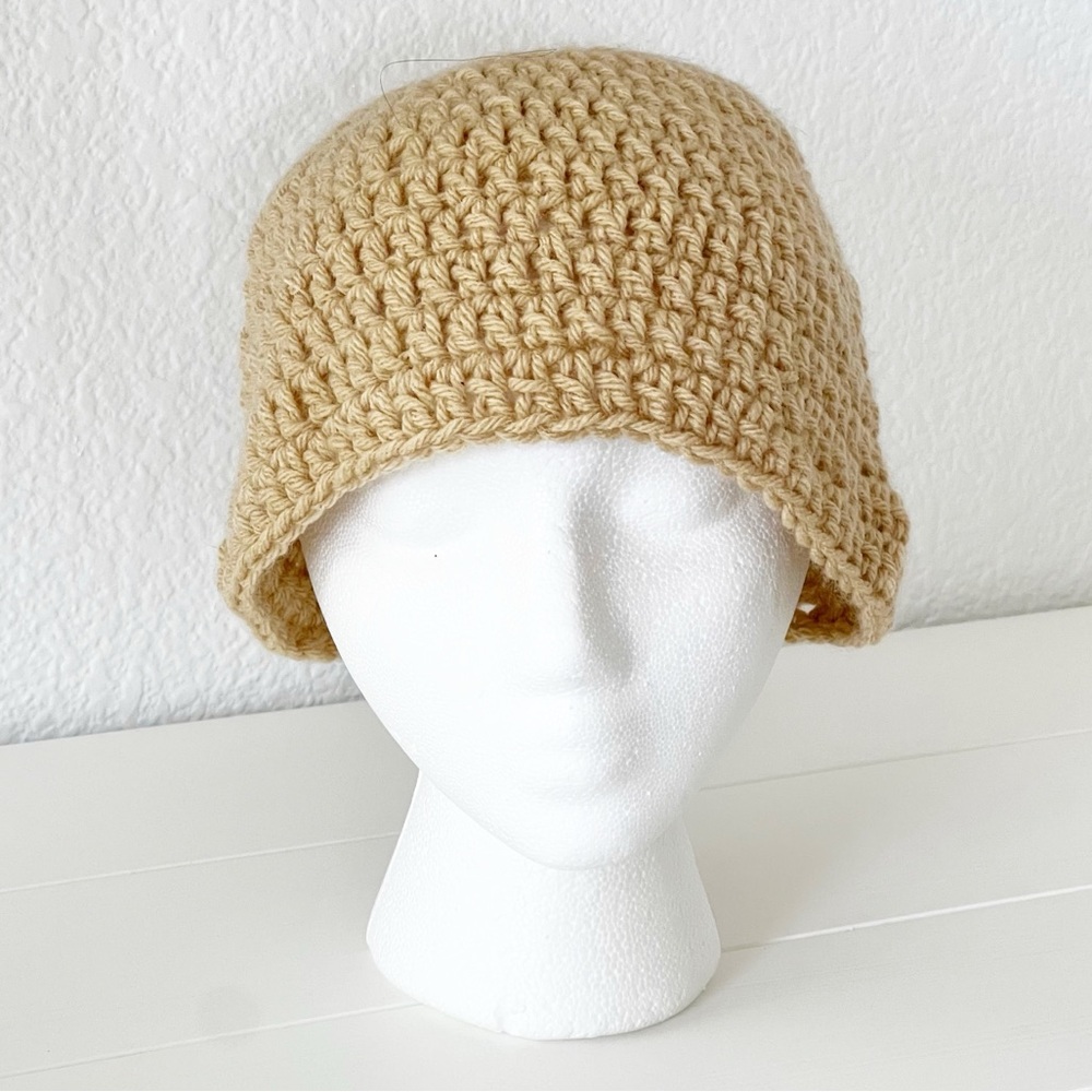 Handcrafted Tan Beige Crochet Beanie NWOT